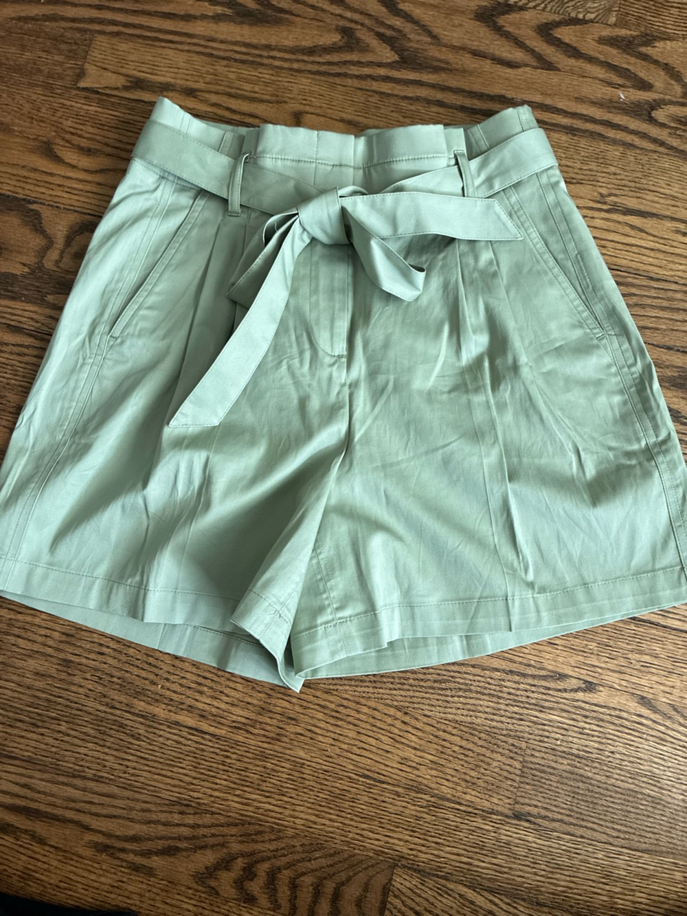 NWT J Crew High Waisted Paper Bag Shorts GREEN size 6